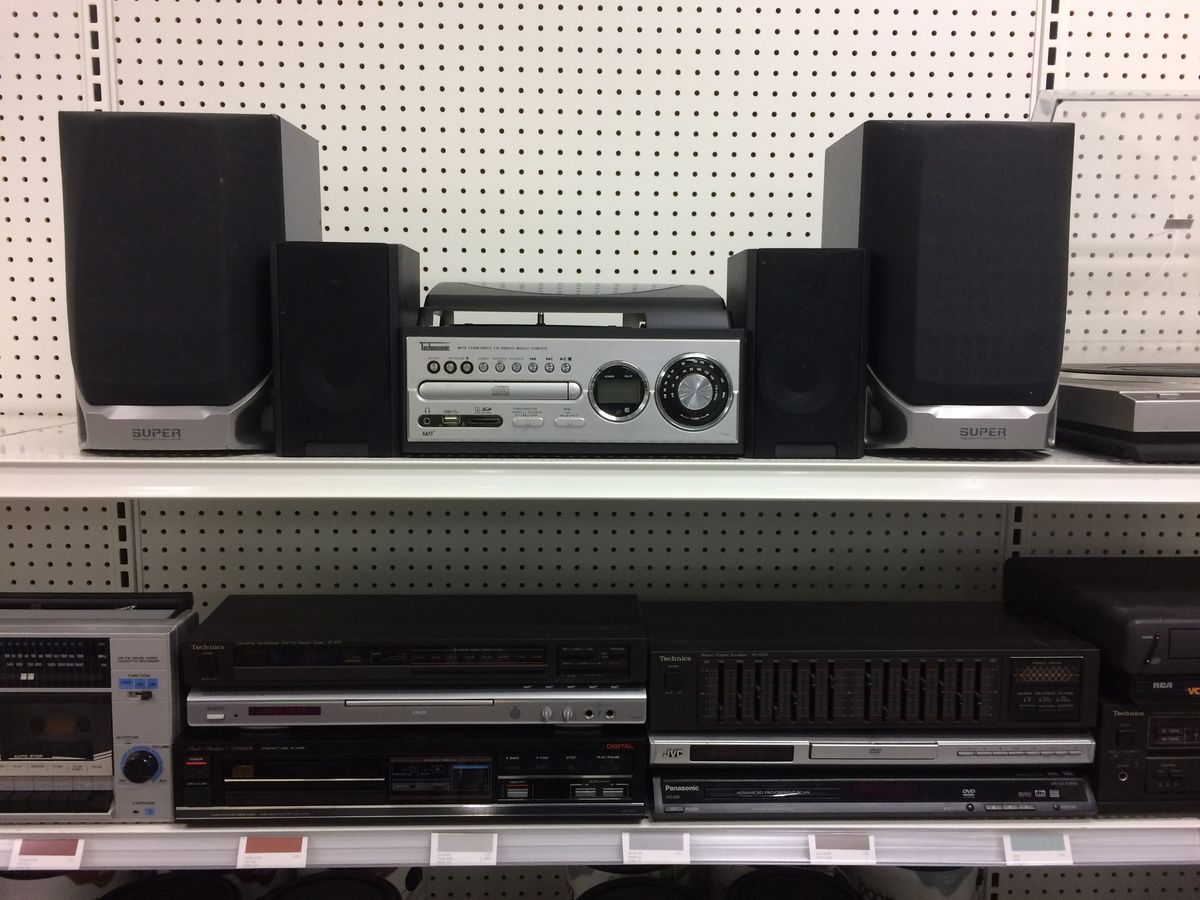 Syst&egrave;mes de sou, lecteurs CD ou DVD, etc.